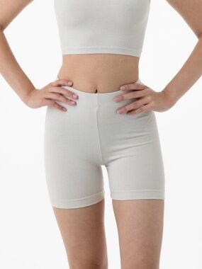 Los Angeles Apparel Women's Bike Shorts in Light Gray Cream